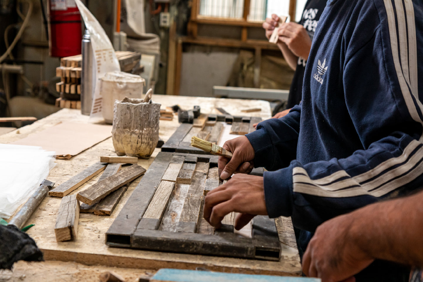 Revestimiento de madera recuperada sostenible